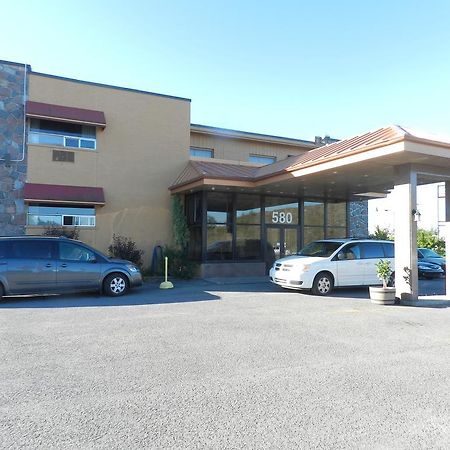 L'Auberge De L'Aeroport Inn Dorval Esterno foto